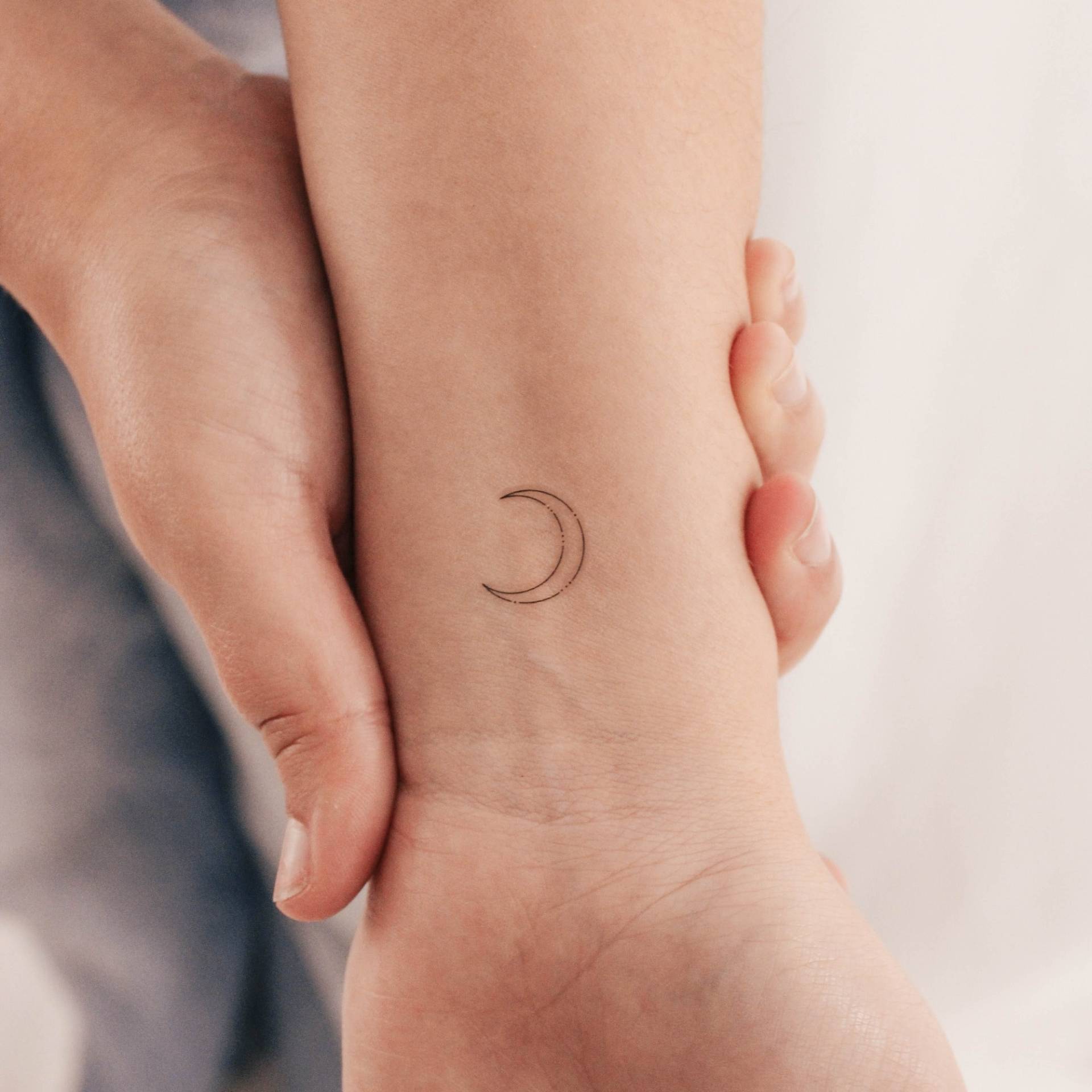 Feine Linie Crescent Moon Temporäres Tattoo Von Jakenowicz | 3Er Set von Etsy - smalltattoos