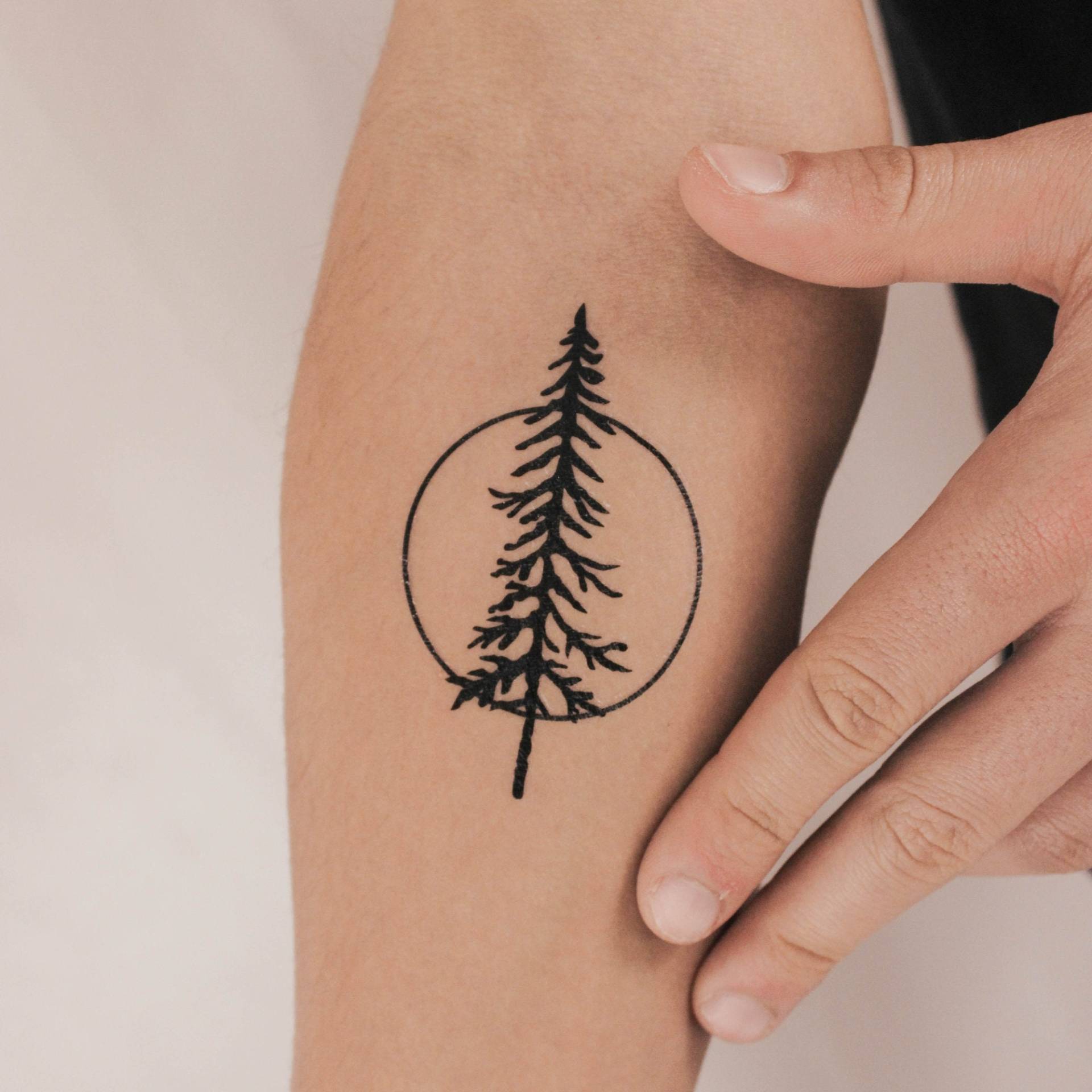 Temporäres Tattoo Mit Kiefernbaum Und Kreis | 3Er-Set von Etsy - smalltattoos