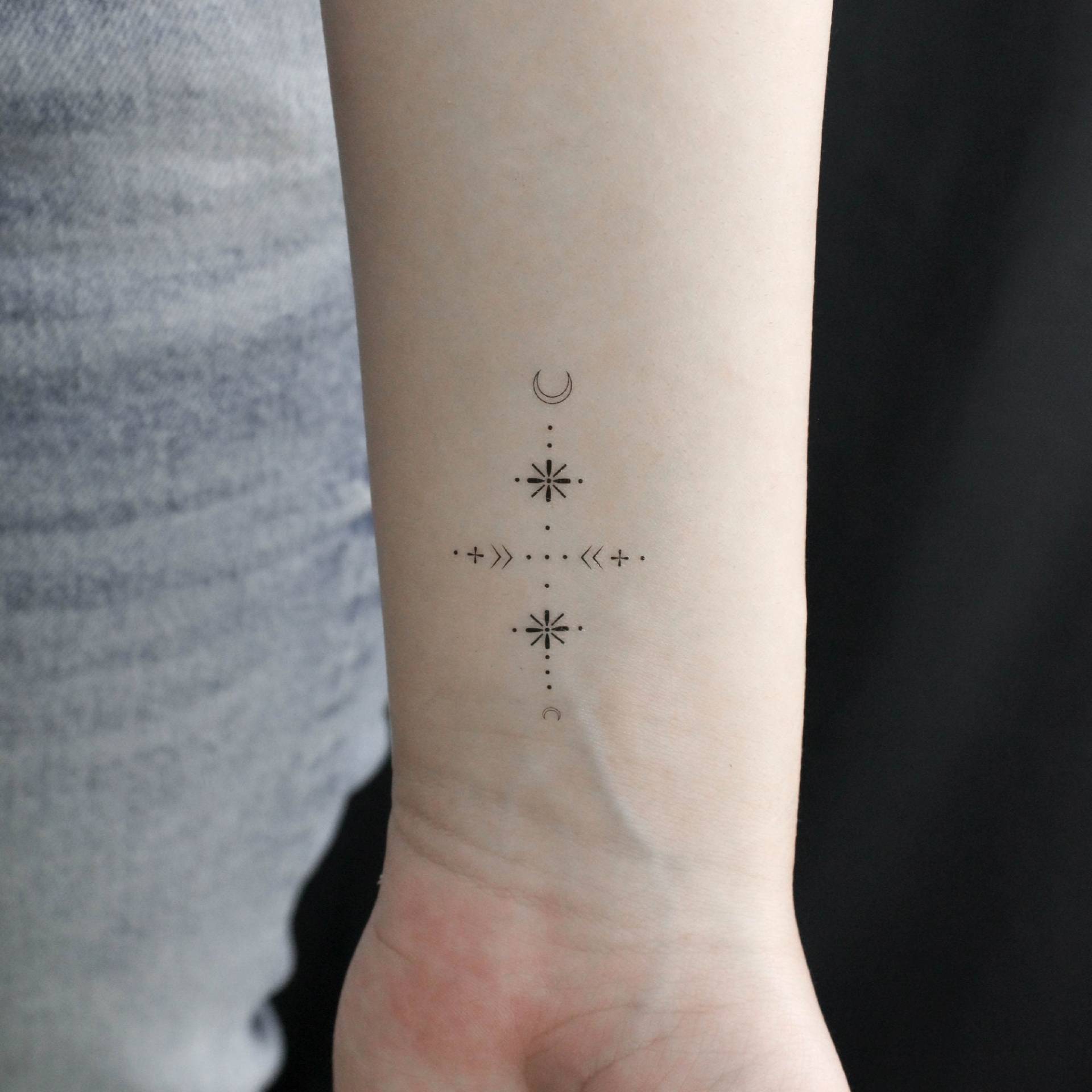 Kleines Dekoratives Handgelenk Stück Temporäres Tattoo | 3Er Set von Etsy - smalltattoos