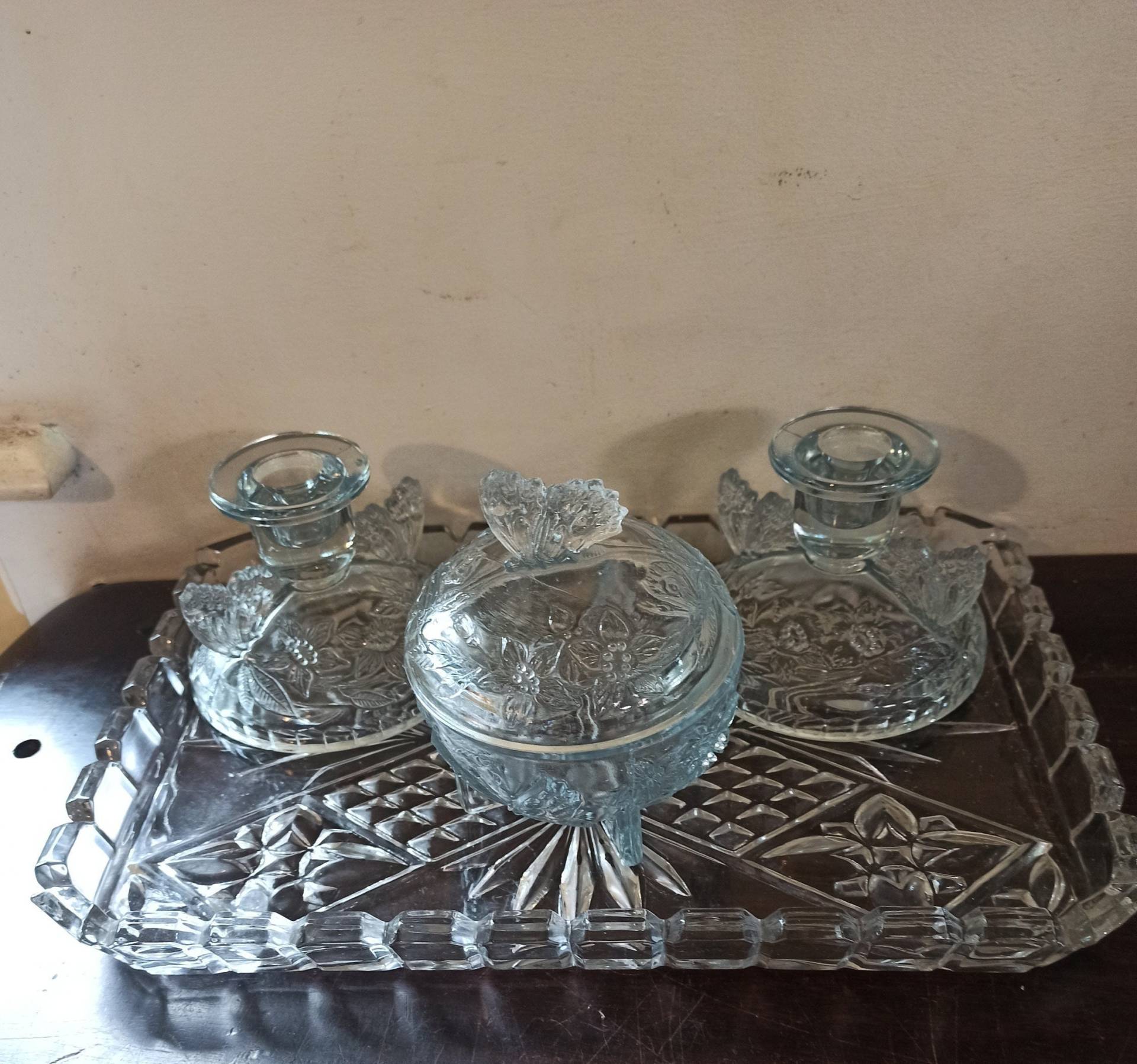 Vintage Glas 4 Teiliges Waschtisch Set. Jugendstil von Etsy - thebricabracboutique