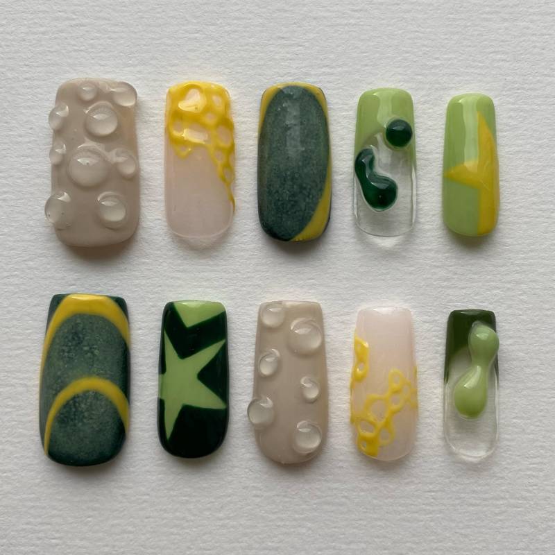 Costume Made Green & Yellow Press-On-Nails von Etsy - theisacollection