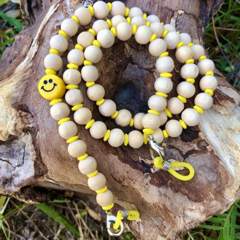 Brillenkette "Smiley - Wood Lemon" von Etsy - trudiloves