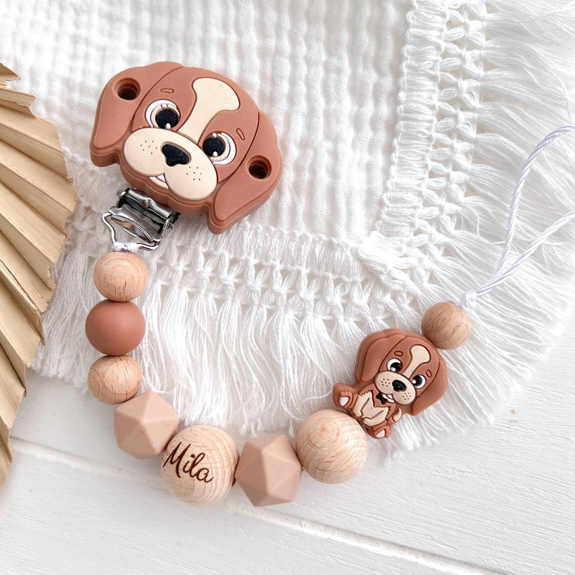 Schnullerkette Baby Hund Mit Name Silikon Holz Natur Mädchen Junge Dog Beige Braun von Etsy - tweetybabyshop24