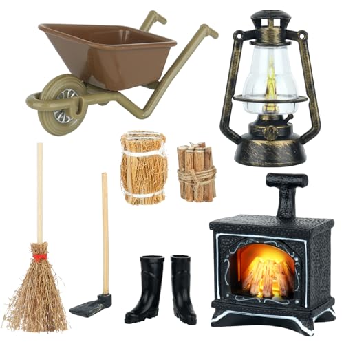 FENGQ Wichtel Zubehör Set, Miniatur Zubehör Weihnachten Puppenhaus Zubehör Vintage Glühender Kamin Kerosinlampe Hacke Heuhaufen Brennholz Gummistiefel 1/12 DIY Deko Se Geschenk für Puppenhaus von FENGQ