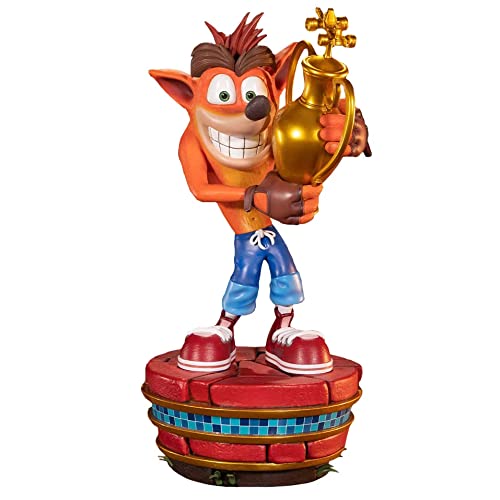 First 4 Figures F4F Crash Team Racing Nitro Fueled - Crash Winner Statue (46cm) (CRASHWST) von First 4 Figures