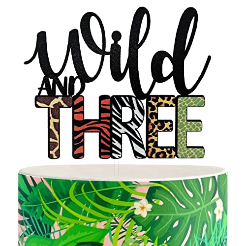 Wild and Three Cake Topper, Jungle Safari Thema 3rd Birthday Party Decorations, Fourth Birthday Cake Topper, Animal Print Giraffe Tiger Zebra Leopard Cake Decoration von Festus