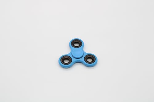 Fiducia Fidget Spinner für Kinder/Erwachsene Hand Spinner Tri-Spinner Spielzeug Stress Relief Fidget (Hellblau) von Fiducia