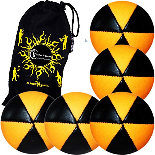 Flames 'N Games Astrax UV Thud Jonglierbälle Set mit 5 Stück (schwarz/UV-orange) Pro 6 Panel Leder Jonglierball Set & Reisetasche von Flames 'N Games