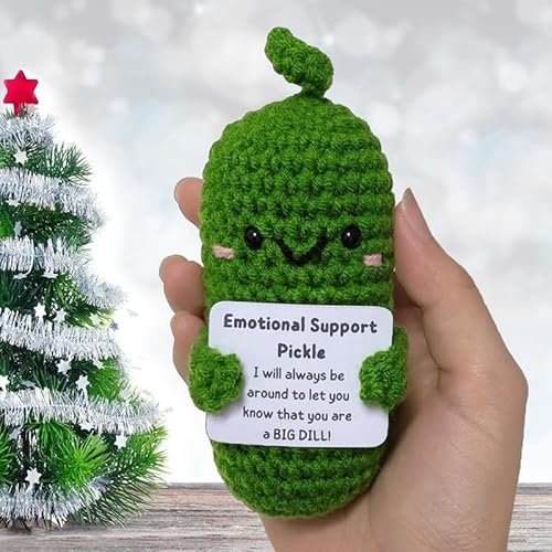 GUIJIALY 1 Stück Handgefertigtes Geschenk mit Eingelegter Gurke Zur Emotionalen Unterstützung, Strickpuppe mit Eingelegter Gurke Zur Emotionalen Unterstützung, Süße Häkelarbeit 7 X 5 cm von GUIJIALY