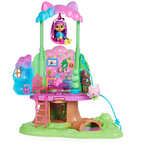 Gabby‘s Dollhouse, Kitty Fees Garten Spielset, verwandelbares Baumhaus mit Lichtern, Gabby & Katzen Figur, 3 Möbelstücken, 1 Überraschungsbox & 5 Zubehörteilen, geeignet für Kinder ab 3 Jahren von Gabby's Dollhouse