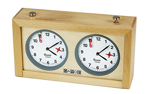 GARDE Classic hochwertige analoge Schachuhr mit Holzgehäuse von Garde