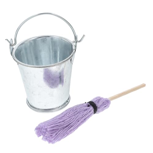 Gatuida Miniatur Puppenhaus Bodenwischer mit Metall Eimer Authentisches Miniatur Reinigungszubehör für DIY Puppenhaus Robuste Mini Bodenreinigung und Garten Dekoration Gatuida Miniatur Puppenhaus Bodenwischer mit Metall Eimer Authentisches Miniatur Reinigungszubehör für DIY Puppenhaus Robuste Mini Bodenreinigung und Garten Dekoration von Gatuida