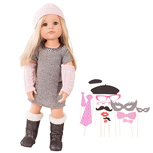 Götz 1759085 Hannah Loves Party Glamour Puppe - liebt Party - 50 cm große Stehpuppe, blonde lange Haare und blauen Augen - 22-teiliges Set Götz 1759085 Hannah Loves Party Glamour Puppe - liebt Party - 50 cm große Stehpuppe, blonde lange Haare und blauen Augen - 22-teiliges Set von Götz