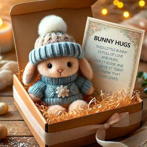 Gokame Mini Bunny Hug Cute Easter Gift, Bunny Stuffed Animal Sets, Plush Pocket Hug Rabbit with Knitted Hat and Pom Pom, Crochet Mini Rabbit Hug with Knitted Hat (C) von Gokame