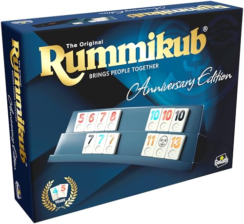 Goliath RUMMIKUB - Anniversary Edition 45-Jährige Edition - Luxuriöses Brettspiel für Kinder und Erwachsene ab 7 Jahren - Gesellschaftsspiel für 2 bis 4 Spieler - Inklusive 106 Steine - 20/40 Min von Goliath Toys