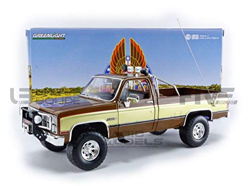 Greenlight Collectibles - Sierra 13560 Großes Miniaturauto zum Sammeln, Braun/Weiß von Greenlight