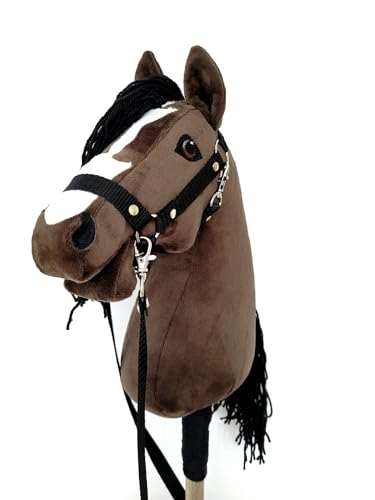 Steckenpferd A4 (Pferd auf einem Stock) Hobby Horse A4 komplett mit Kantar wie auf dem Foto (dunkelbraun) von HORSE & toys