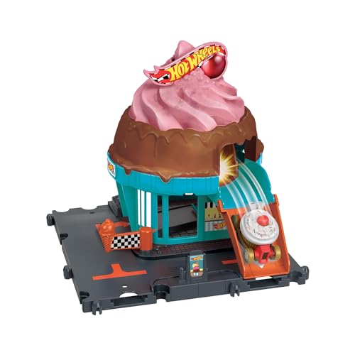 Hot Wheels Let's Race Netflix - City Downtown-Spielset Eiskrem-Strudel - Rennbahn-Action mit Verkehrsschild, inklusive 1:64 Auto, für Kinder ab 4 Jahren, HTN77 von Hot Wheels