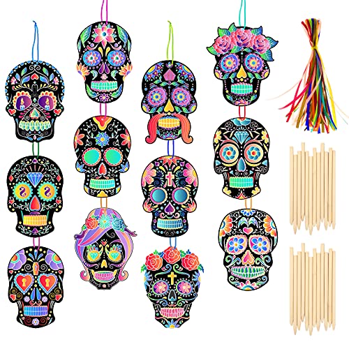 HOWAF 36pcs Halloween Kratzbilder Bastelset für Kinder Basteln Geschenk, Zuckerschädel Regenbogen Scratch Art für Kinder Zeichnen DIY Geschenkanhänger Halloween Schädel Ornament Gastgeschenke von HOWAF