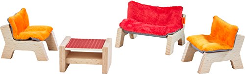 HABA 303840 - Little Friends – Puppenhaus-Möbel Wohnzimmer, Mit Sofa, Tischchen und 2 Sesseln, Passend für alle Little Friends-Puppenhäuser von HABA