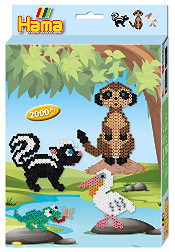 Hama Perlen 3446 Geschenk-Set Wildtiere mit ca. 2.000 bunten Midi Bügelperlen mit Durchmesser 5 mm, Motivvorlage und Stiftplatte, inkl. Bügelpapier, kreativer Bastelspaß für Groß und Klein von Hama