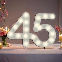 Leuchtender LED-Zahlenaufsteller aus Holz zum 45. Geburtstag, mit 20 LEDs, 39cm x 29cm von Happygoods GmbH