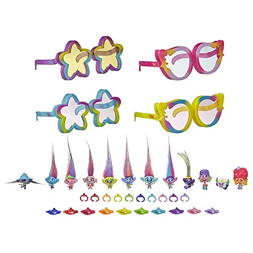 Hasbro Trolls World Tour Tiny Dancers Regenbogen-Edition mit 12 Tiny Dancers, 4 Sonnenbrillen, 10 Ringen, 10 Haarspangen, ab 4 Jahren E88435S1 Mehrfarbig von DREAMWORKS TROLLS