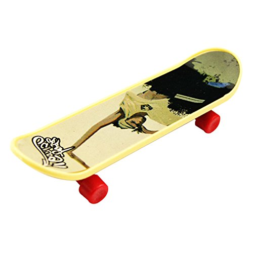 Hermosiey 4PCS Griffbrett für Truck Mini Skateboard Toy Boy Kinder Kinder Geschenk von Hermosiey