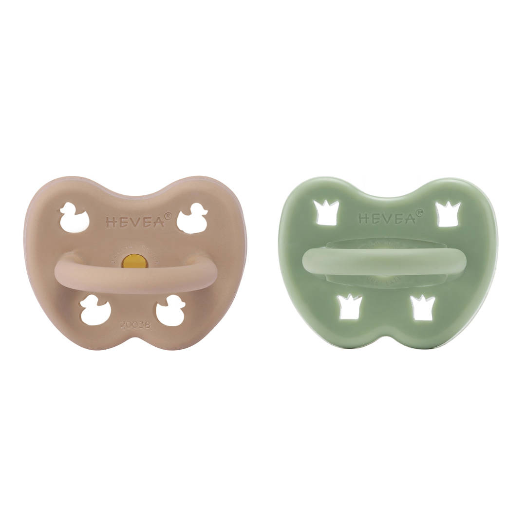 Hevea - Schnuller 2er-Pack rund "tan beige & moos green" 3-36 Monate von Hevea