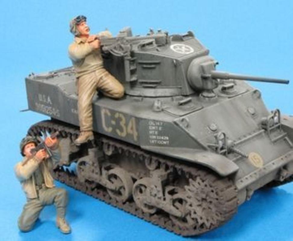 U.S. M5A1 Tank Crew & Sandbags- 2 Fig. von Hobby Fan