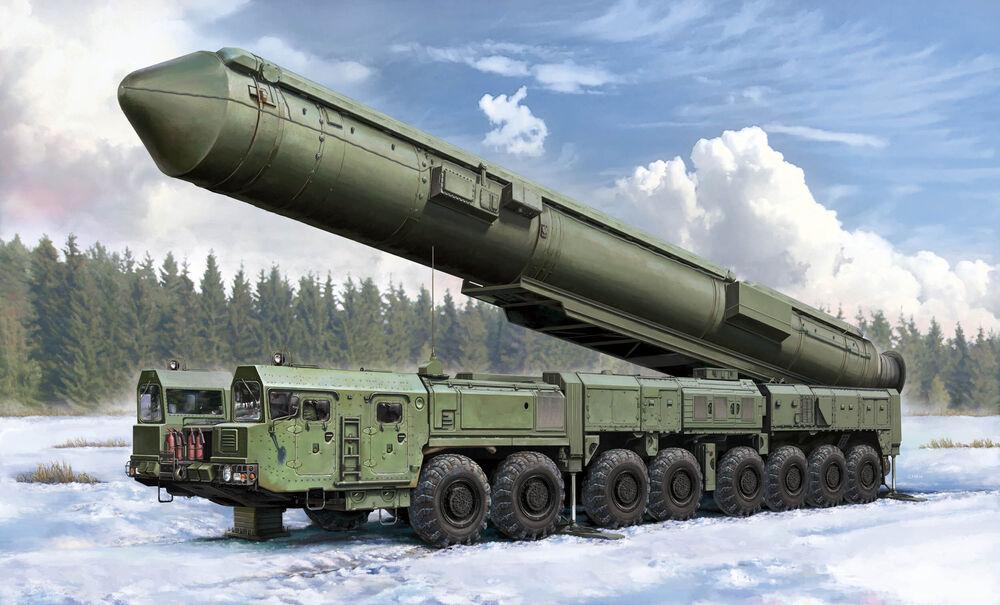 15U175 TEL of RS-12M1 Topol-M ICBM complex von HobbyBoss