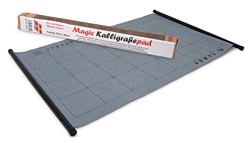 Honsell 48605 Magic Kalligrafiepad, ca. 63,5 x 38 cm aufgerollt, Tuch mit Rasteraufdruck und rückseitige Veloursbeschichtung, zum Üben und Erlernen der Kalligrafie-Technik mit Wasser, weiß Honsell 48605 Magic Kalligrafiepad, ca. 63,5 x 38 cm aufgerollt, Tuch mit Rasteraufdruck und rückseitige Veloursbeschichtung, zum Üben und Erlernen der Kalligrafie-Technik mit Wasser, weiß von Honsell