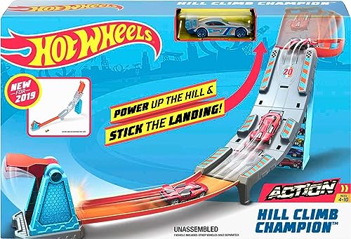 Hot Wheels GBF83 - Sortiment mit 3 Action-Sets für spannende Rennen, Wettkämpfe und zum Entwickeln von Fähigkeiten, Spielzeug ab 4 Jahren von Hot Wheels