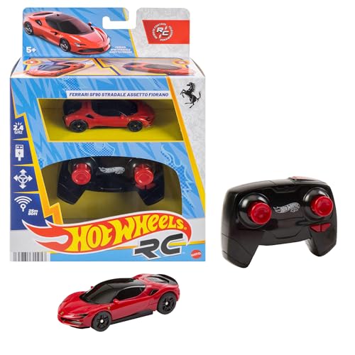 Hot Wheels RC Spielzeugauto, Ferngesteuerter Ferrari SF90 Stradale Assetto Fiorano im Maßstab 1:64, Rennen auf den Tracks oder abseits Davon, Beschleunigerknopf für extra Geschwindigkeit, JGD09 Hot Wheels RC Spielzeugauto, Ferngesteuerter Ferrari SF90 Stradale Assetto Fiorano im Maßstab 1:64, Rennen auf den Tracks oder abseits Davon, Beschleunigerknopf für extra Geschwindigkeit, JGD09 von Hot Wheels