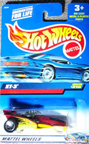 Hot Wheels XT-3 rotmetallic-gelb 1:64 von Hot Wheels