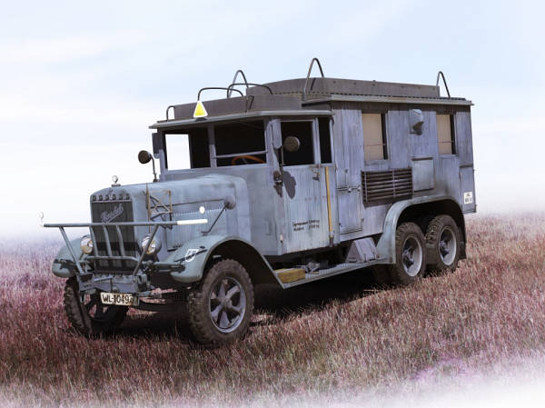 Henschel 33 D1, KFZ 72 WWII German Radio Com. Truck von ICM