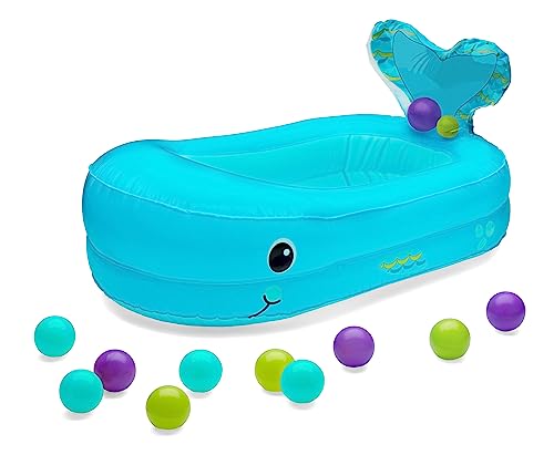 Infantino Aufblasbare Badewanne mit Wal-Schaumbad – Gemütlicher Badplatz mit 10 schwimmenden Bällen, Jingle Tail & Wärmeanzeige für Babys 6–24 m, Temperatursensor von INFANTINO