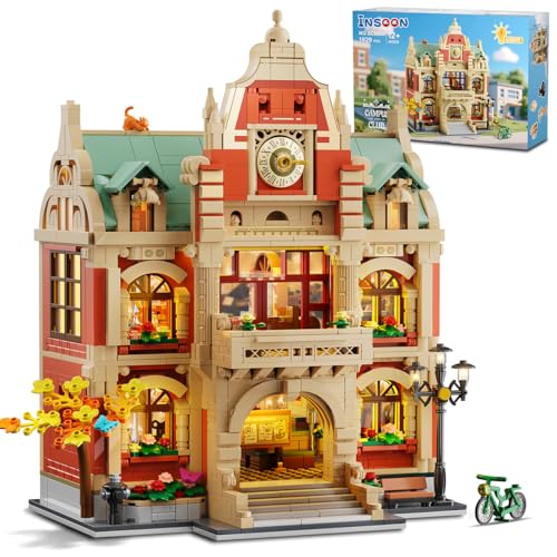INSOON Universitäts Haus Bauspielzeug mit Licht, 1629 Stück Campus Architekturmodell mit Malerei Theater Back Musikclubs, Heimdekorations Klemmbausteine Geschenk für Erwachsene Jungen Mädchen ab 12+ INSOON Universitäts Haus Bauspielzeug mit Licht, 1629 Stück Campus Architekturmodell mit Malerei Theater Back Musikclubs, Heimdekorations Klemmbausteine Geschenk für Erwachsene Jungen Mädchen ab 12+ von INSOON