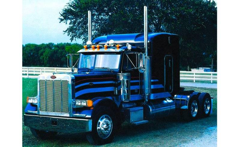 Peterbilt 378 Long Hauler von Italeri