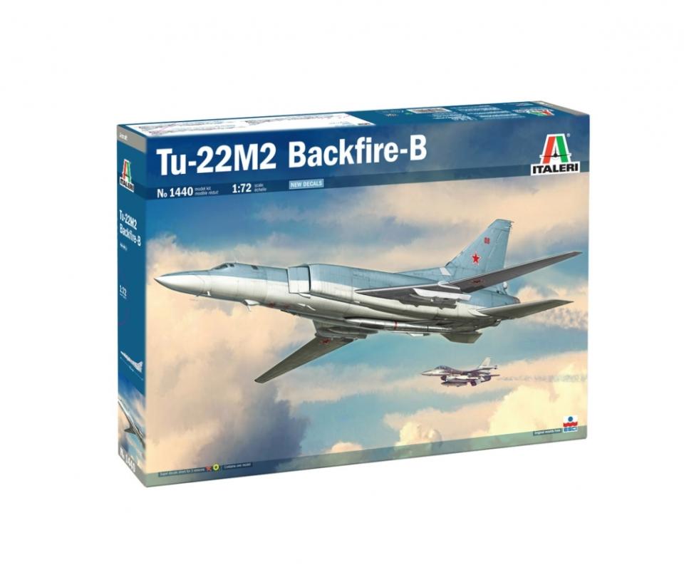 Tu-22M2 Backfire B von Italeri