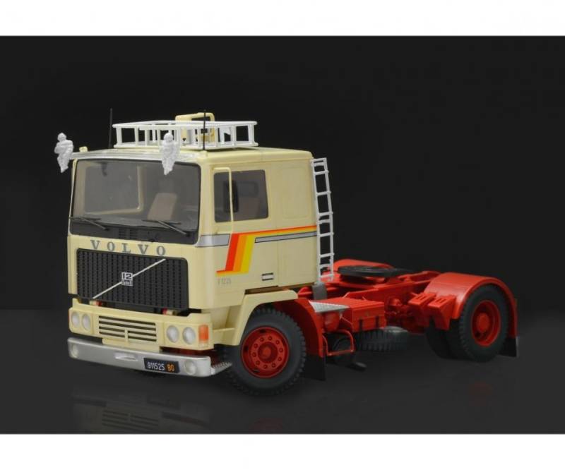 Volvo F-12 Intercooler Low Roof von Italeri