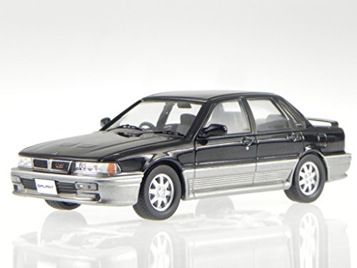 Mitsubishi Galant VR-4 1990 schwarz silber Modellauto CLC228 IXO 1:43 von Ixo