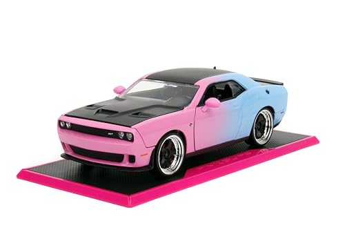 Jada Toys Pink Slips 1:24 W5 2015 Dodge Challenger SRT Hellcat Druckguss-Auto mit Basis, Spielzeug für Kinder und Erwachsene (Pink/Blauer Farbverlauf) von Jada Toys