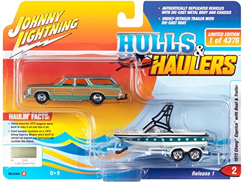 Johnny Lightning 1973 Chevy Caprice Wagon w/Mastercraft Boot and Trailer, JLSP204A von Johnny Lightning