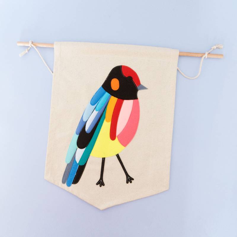 Bunter Vogel Wandteppich von Jolly Designs