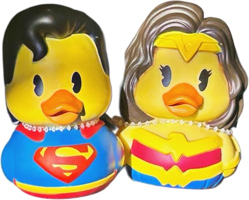 Just Play s 7,6 cm Badeente Superhelden Mann und Frau Badespielzeug von Just Play