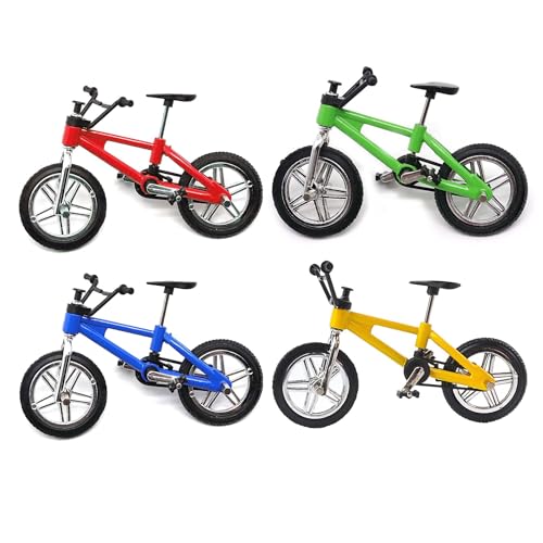 KEEDA 2 Stück Mini Bike Fahrräder Dekoration Zubehör Modell Spielzeug für 1/10 RC Crawler Auto SCX10 TRX4 CC01 D90 D110 (4 Stück) von KEEDA