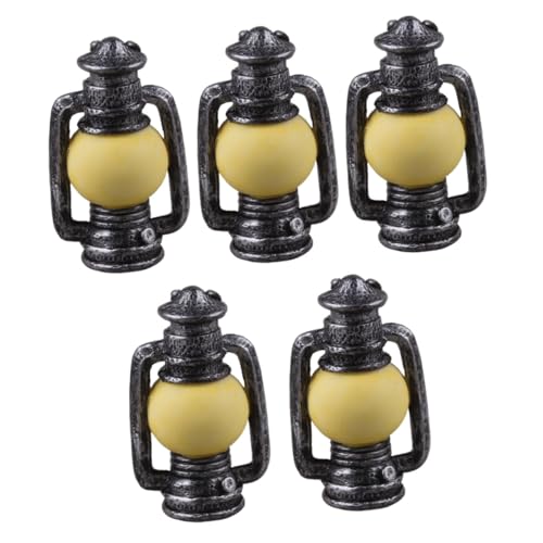 KICHOUSE 5 Stück Miniatur kerzenlampe aus Resin Detailgetreues Modell Langlebige Dekoration für Puppenhaus Mini Haus Zubehör Kompakt und Robust für Sammler und Mikrolandschaften KICHOUSE 5 Stück Miniatur kerzenlampe aus Resin Detailgetreues Modell Langlebige Dekoration für Puppenhaus Mini Haus Zubehör Kompakt und Robust für Sammler und Mikrolandschaften von KICHOUSE
