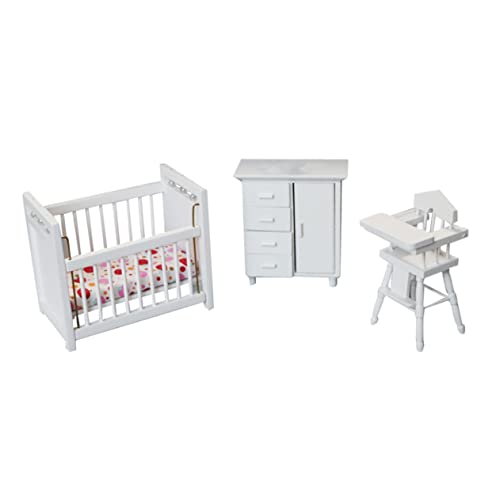 KOMBIUDA Miniatur Puppenschlafzimmer öbelset Für Kinder Rollenspielspielzeug 1 Satz Inklusive Bett Schrank Und Tisch Ideal Für Puppenhaus Und Kreative Spielstunden von KOMBIUDA