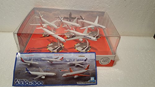 Kinder Überraschung : Airbus A330 - 300 von 2013 / SONDERVERPACKUNG ALS Diorama NUTZBAR ( nur im Duty Free Shop ) von Kinder Überraschung